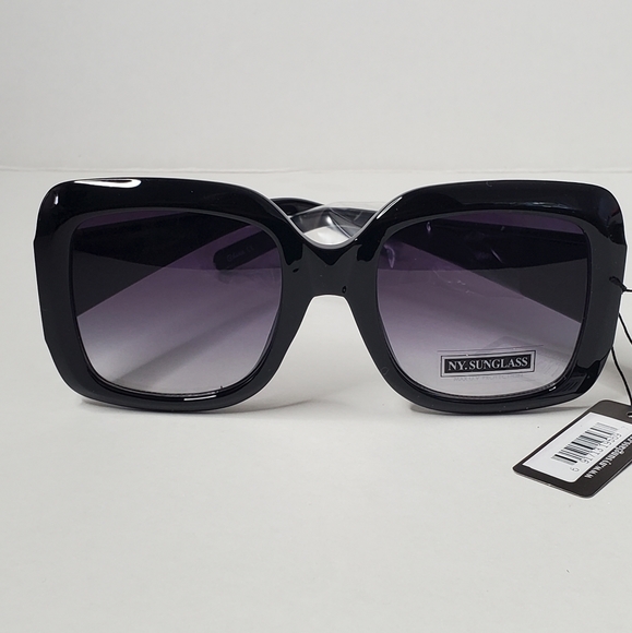 NY Sunglasses - Picture 2 of 10